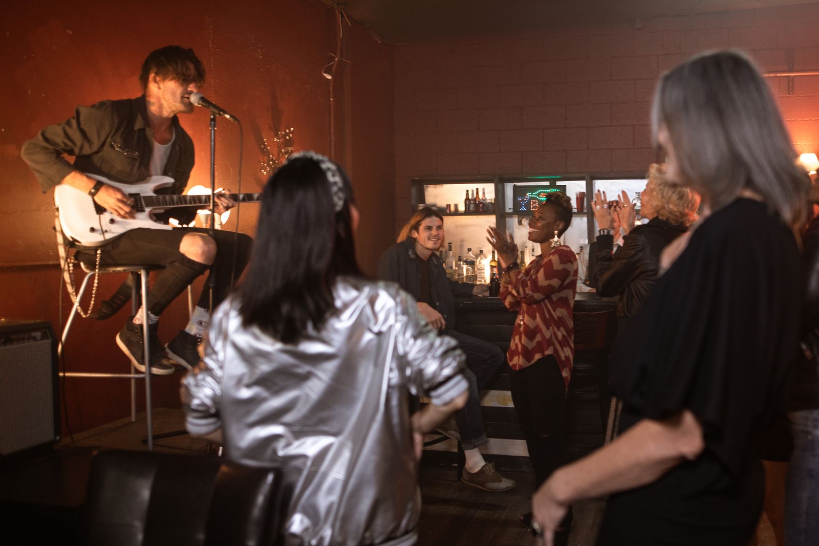 Live music with an audience in a cozy bar